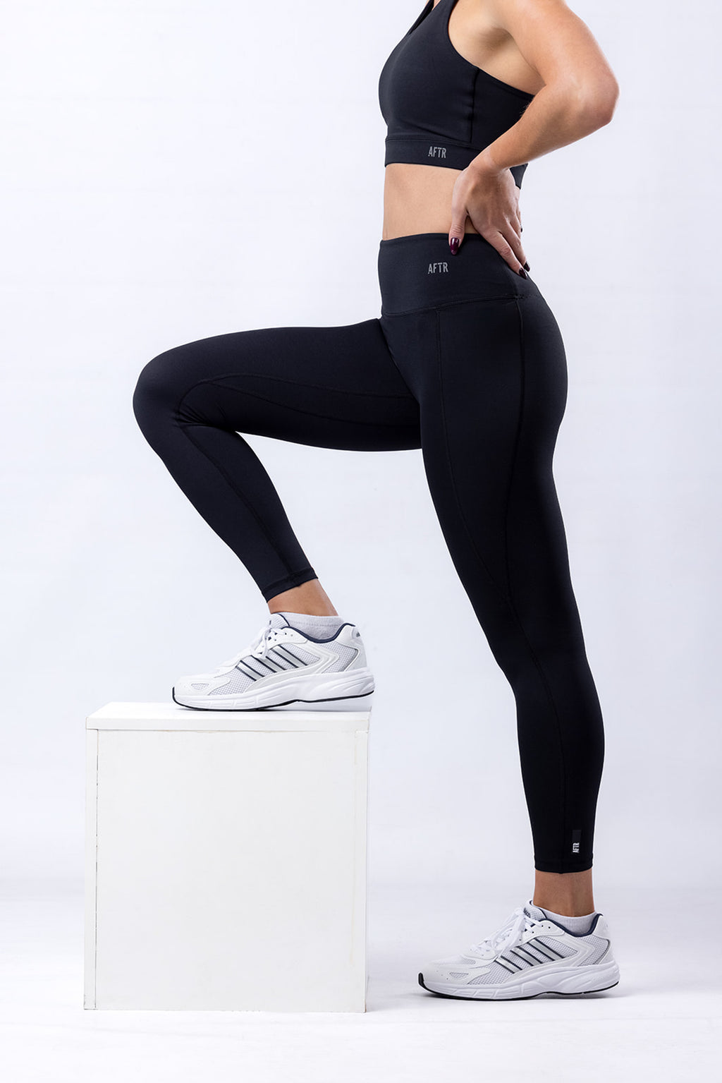 Motion Leggings